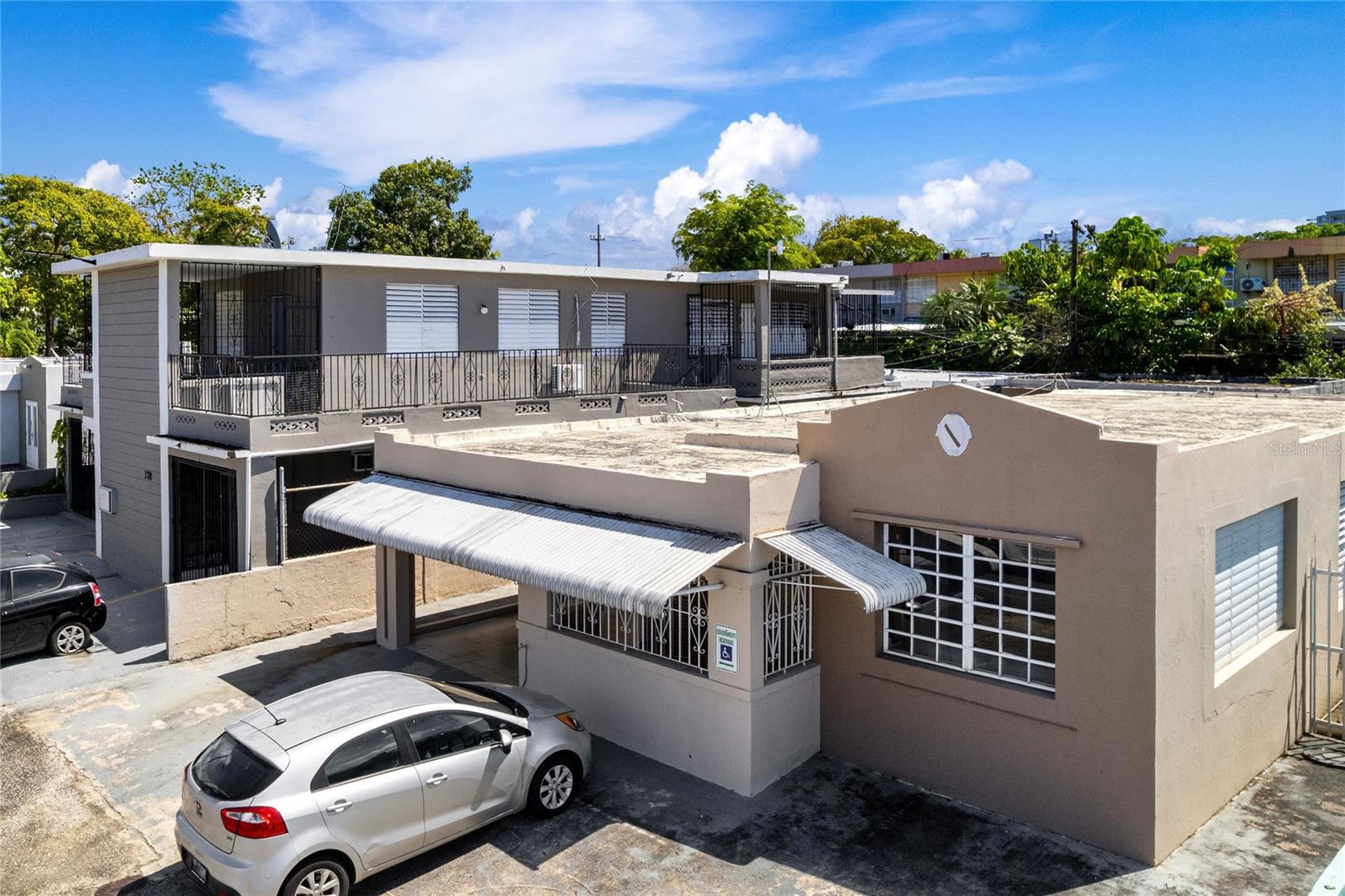 CAPARRA HEIGHTS - Residential