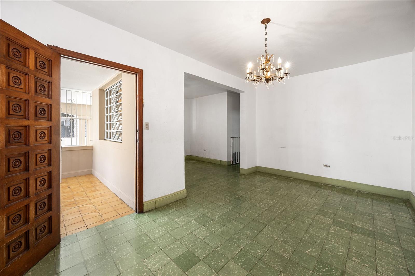 CAPARRA HEIGHTS - Residential