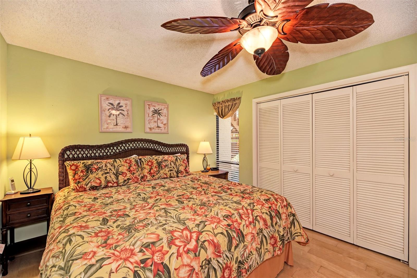 MIDNIGHT COVE II - Residential