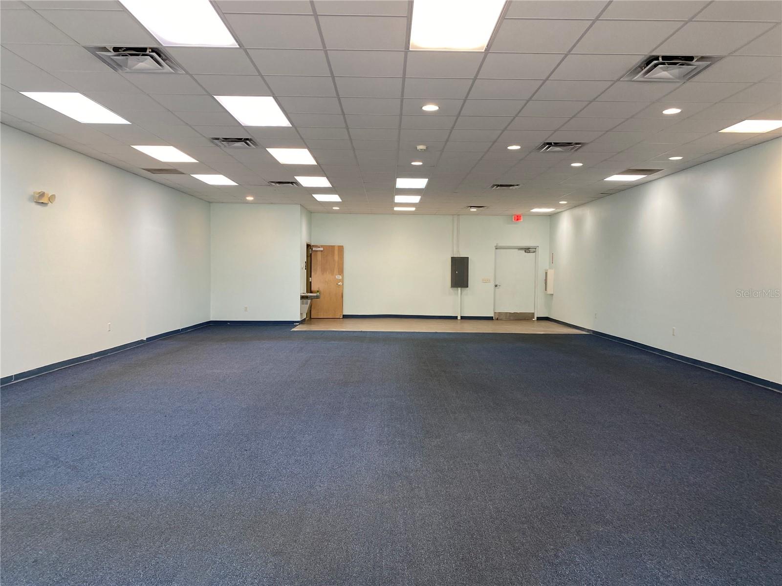 PERRY - Commercial Lease