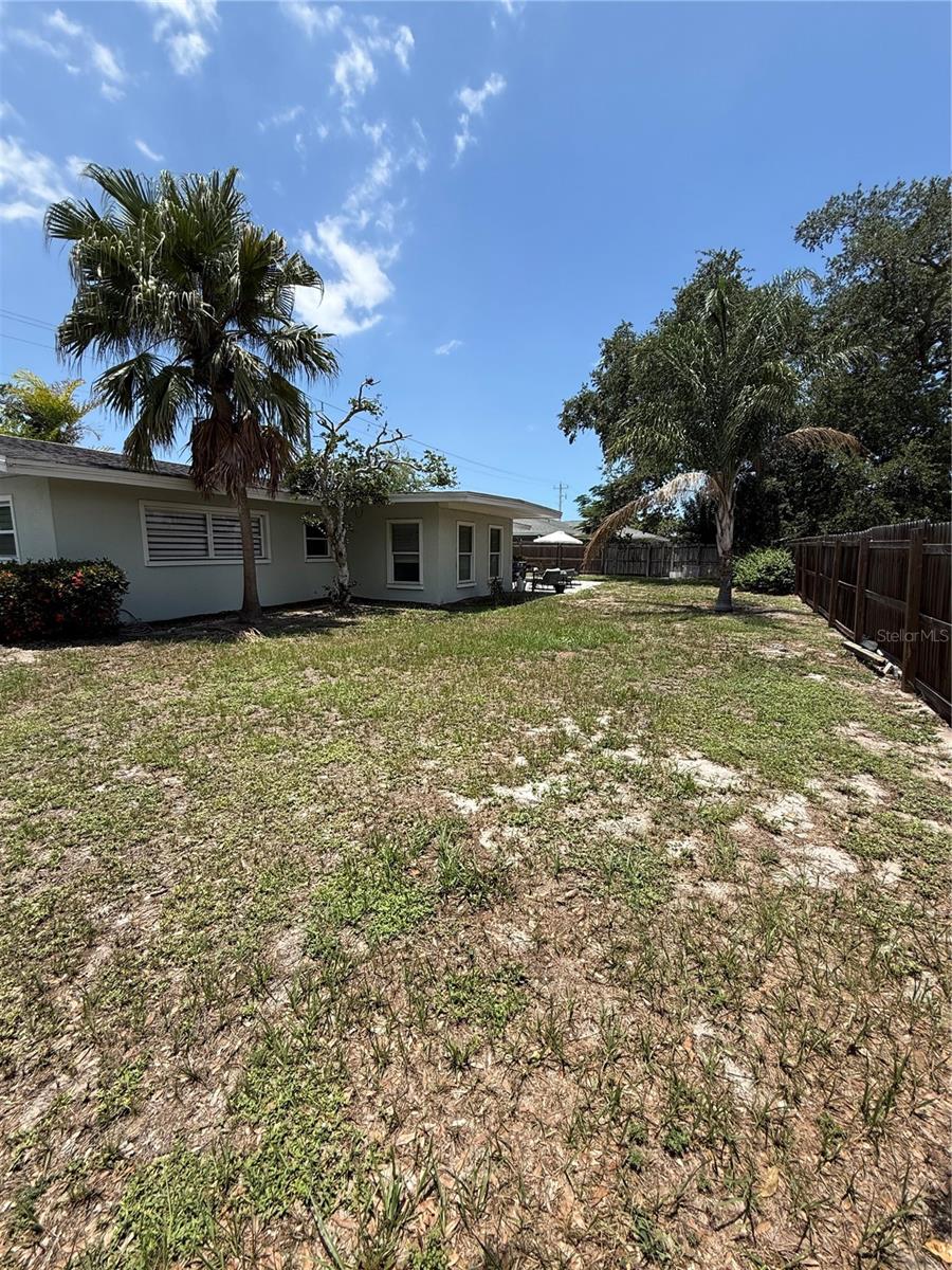SOUTH GATE - Residential