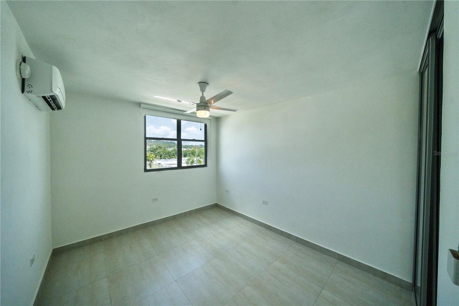 URBANIZACION MONTECIELO - Residential