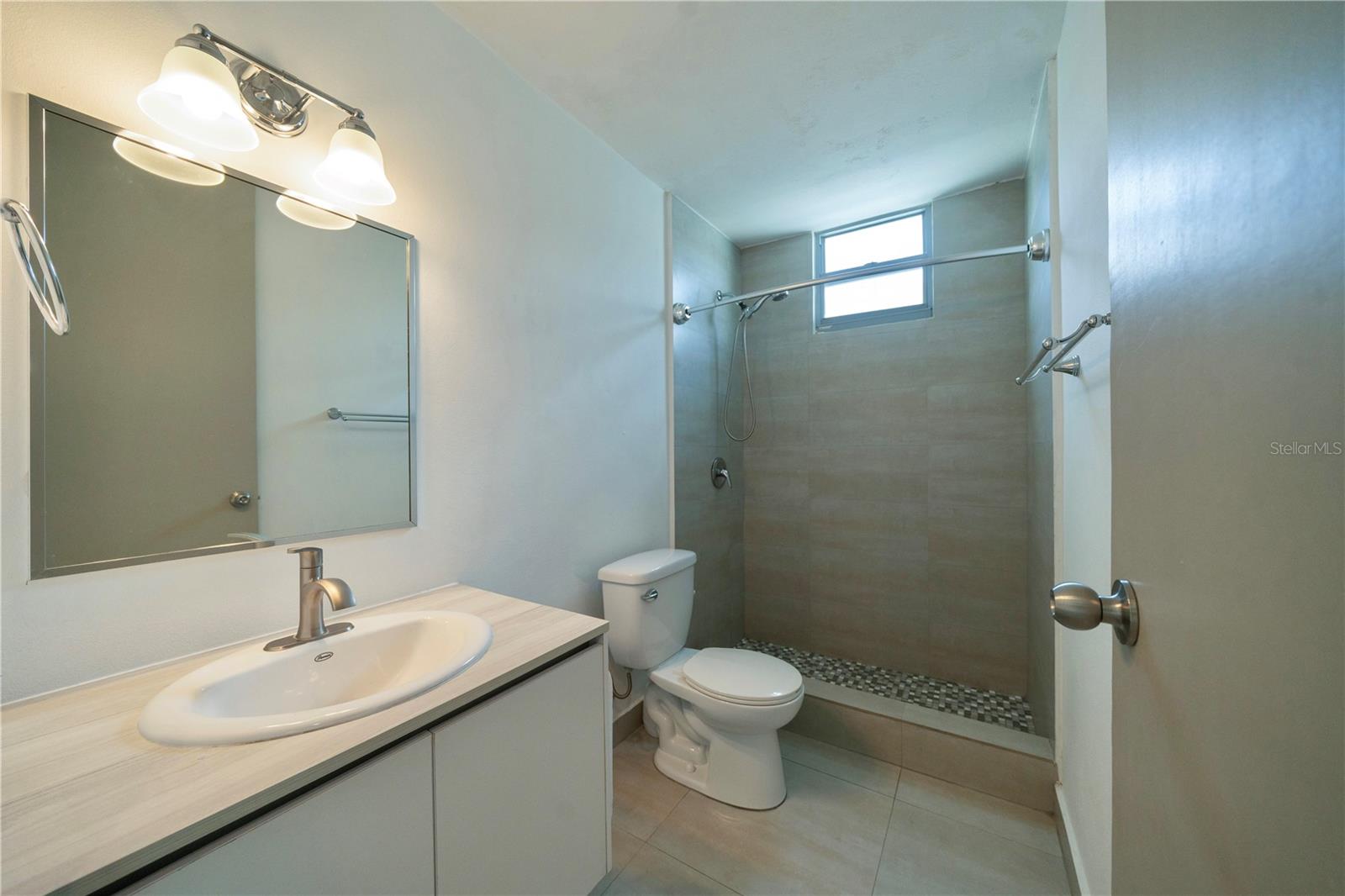 URBANIZACION MONTECIELO - Residential