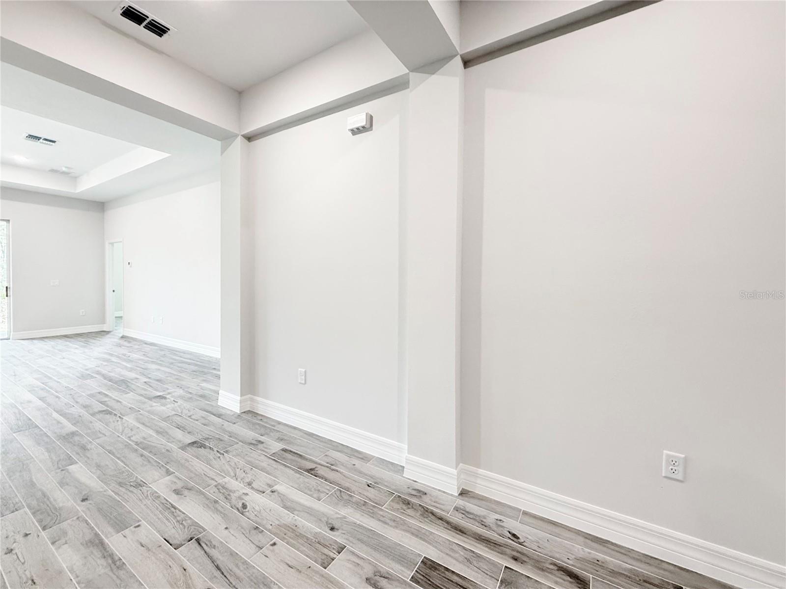 ROYAL TRAILS UNIT 01 - Residential