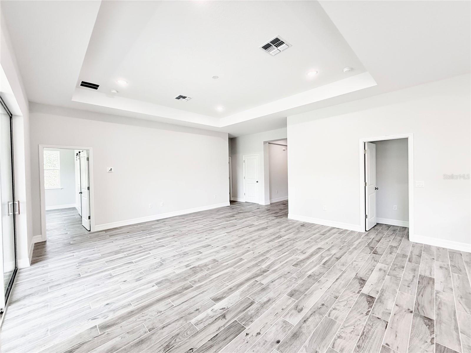 ROYAL TRAILS UNIT 01 - Residential