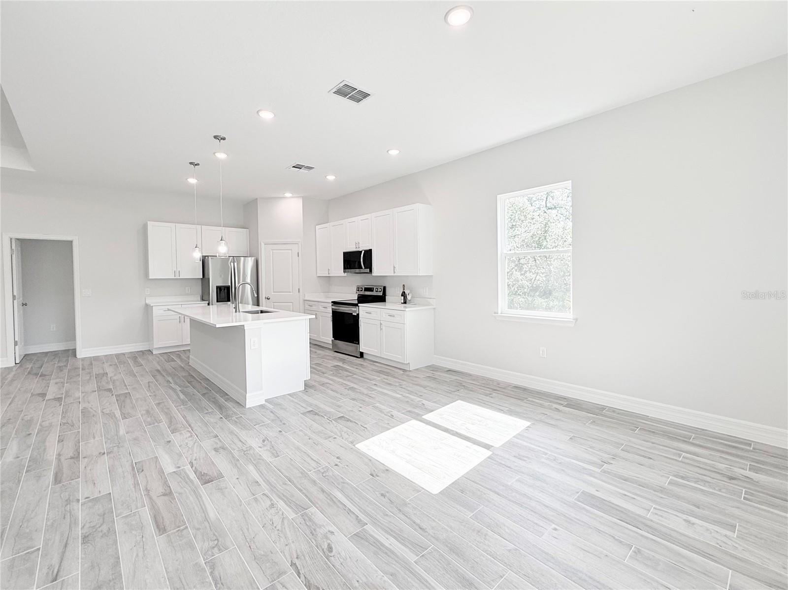 ROYAL TRAILS UNIT 01 - Residential