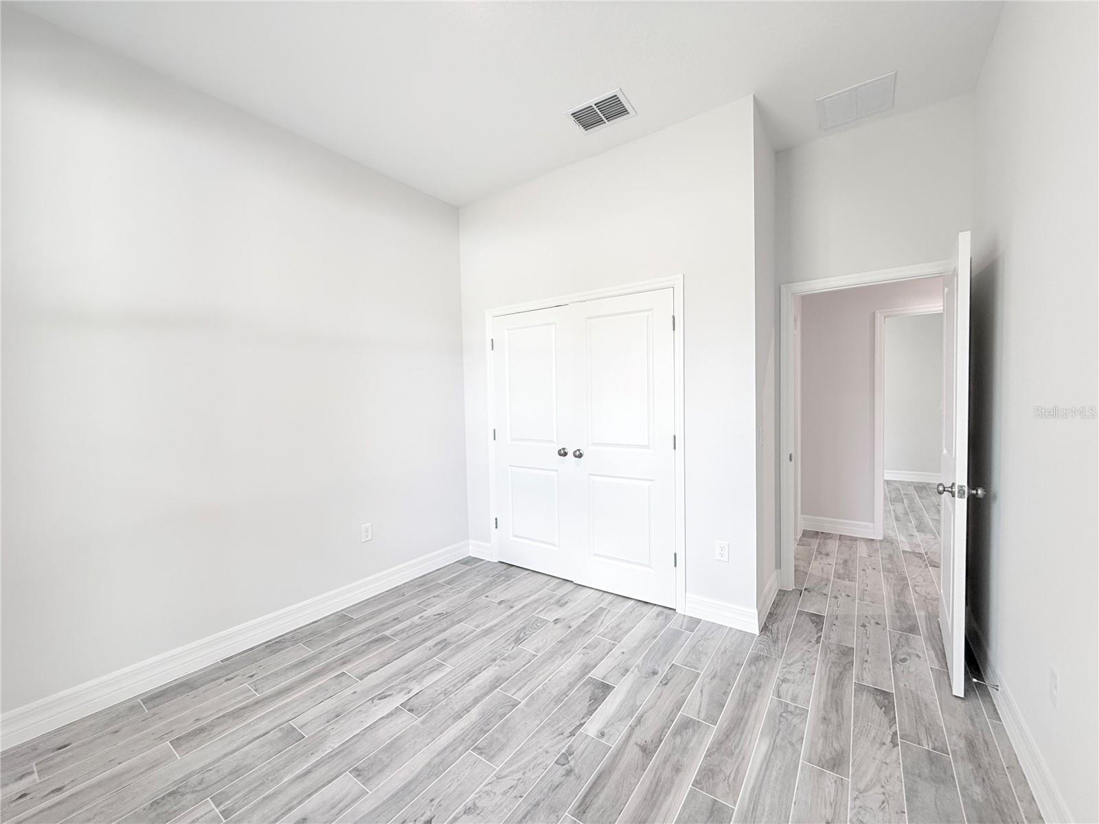 ROYAL TRAILS UNIT 01 - Residential