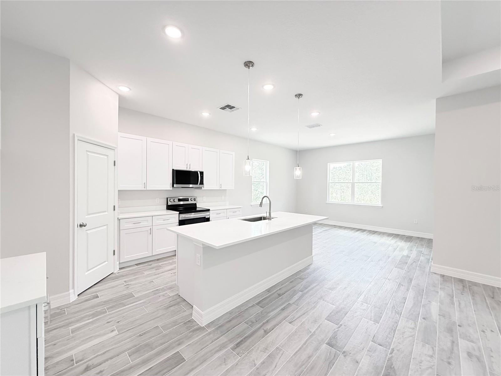 ROYAL TRAILS UNIT 01 - Residential