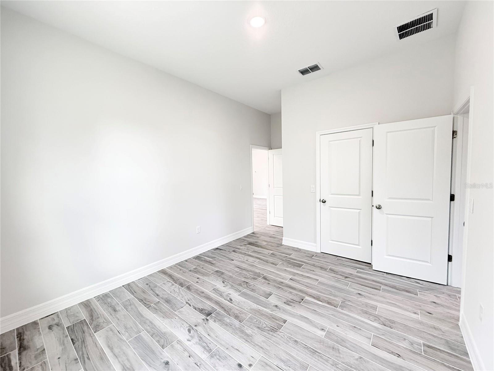 ROYAL TRAILS UNIT 01 - Residential