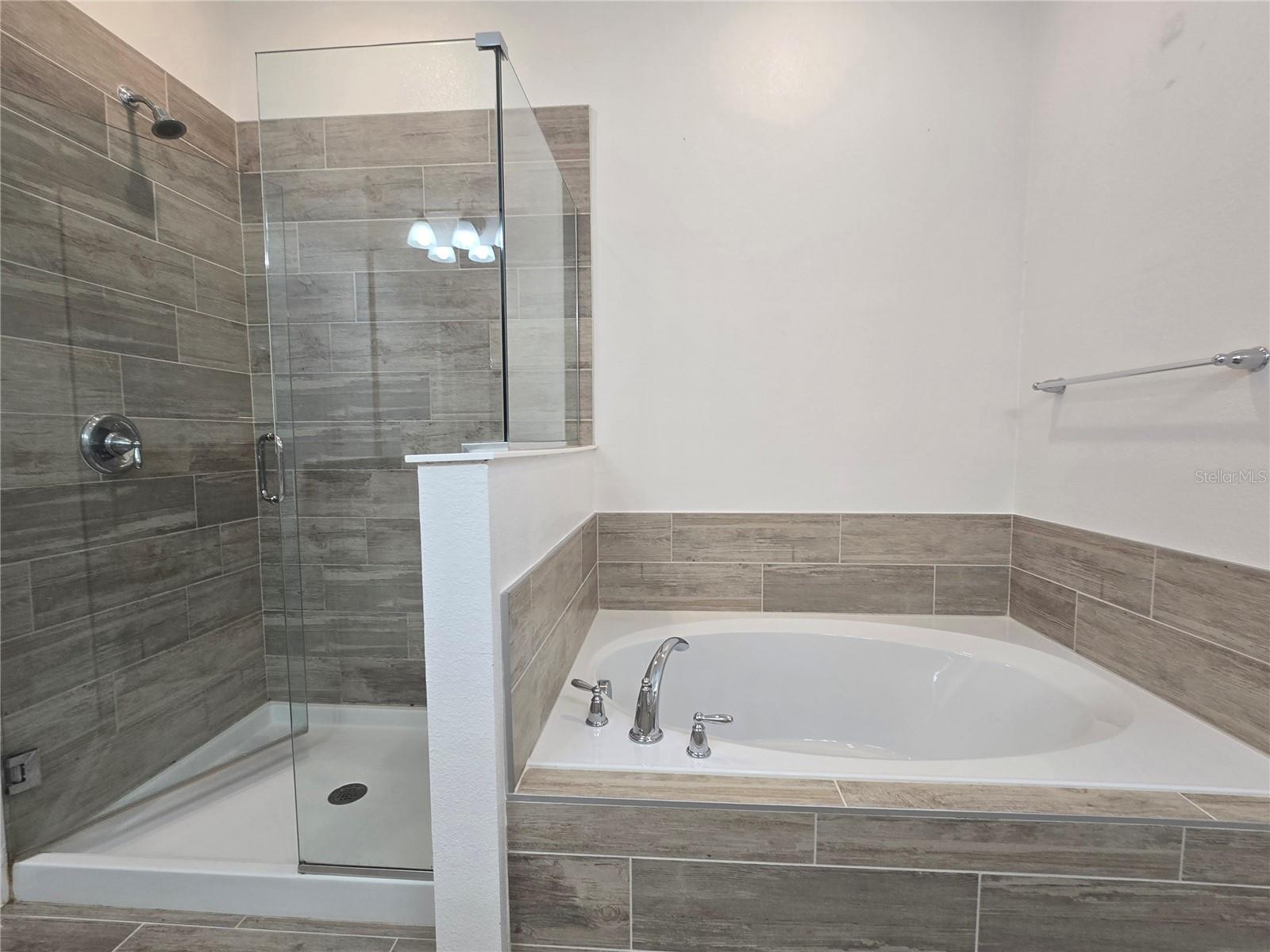 TOWNS AT WHITE CEDAR - Residential Lease
