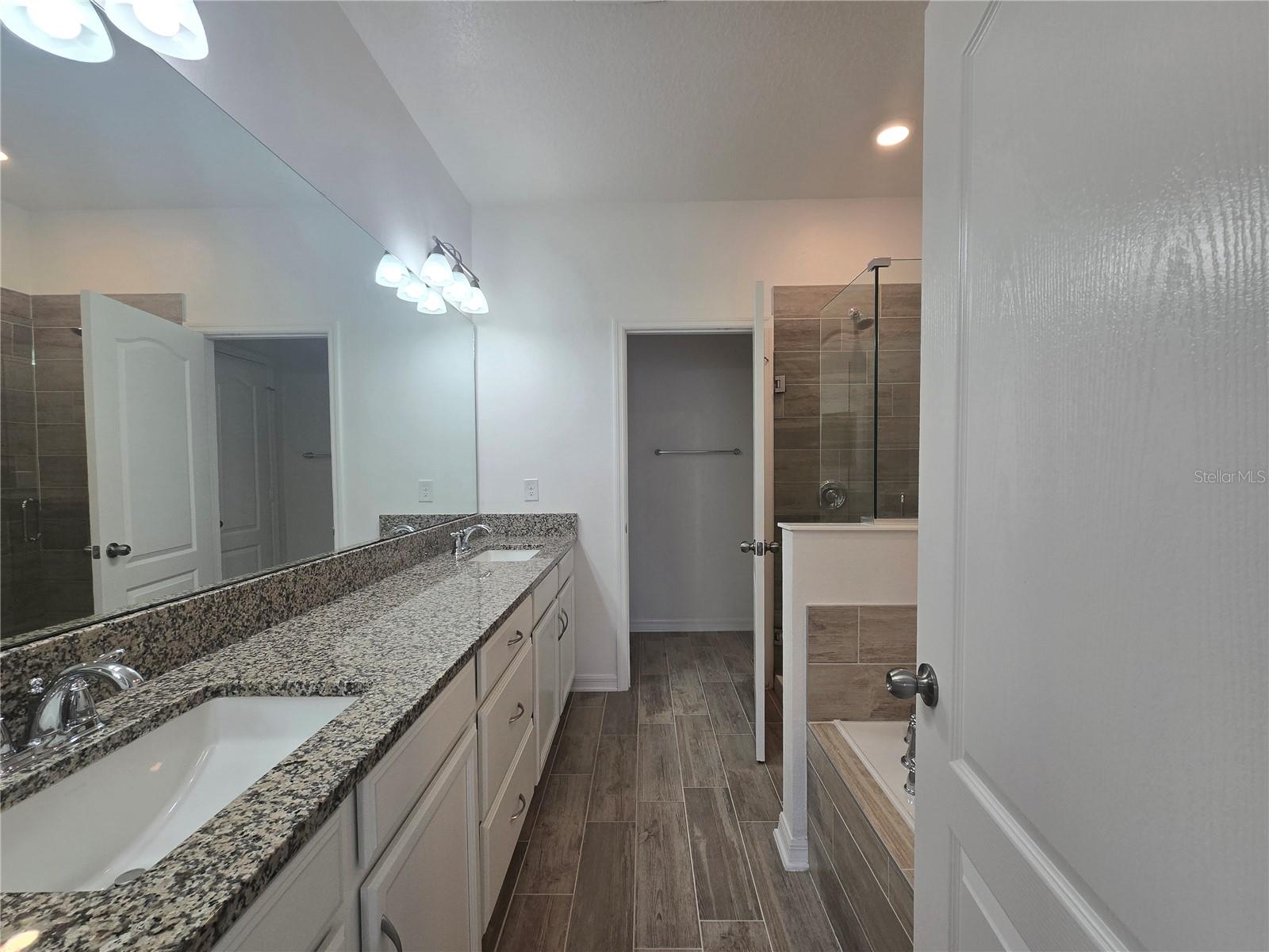 TOWNS AT WHITE CEDAR - Residential Lease