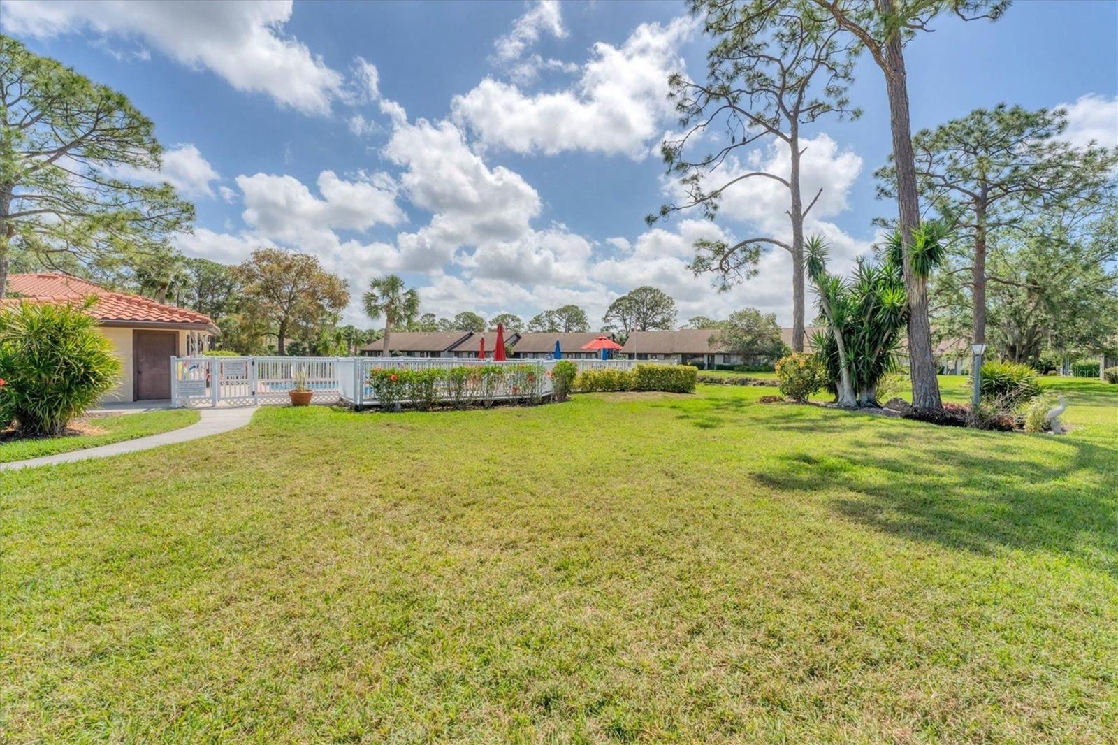 VILLAGE LAKE / THE MEADOWS - Residential