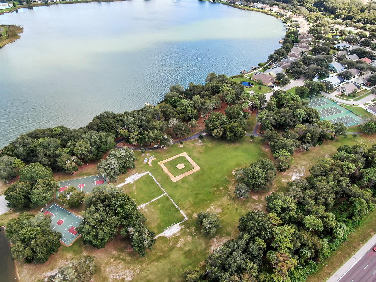 LAKE ST CHARLES - Residential