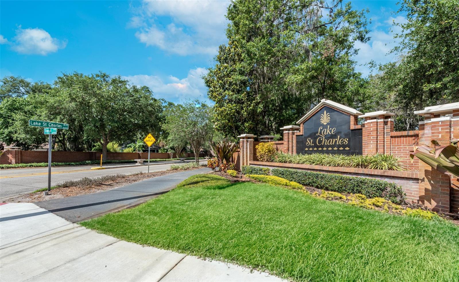 LAKE ST CHARLES - Residential