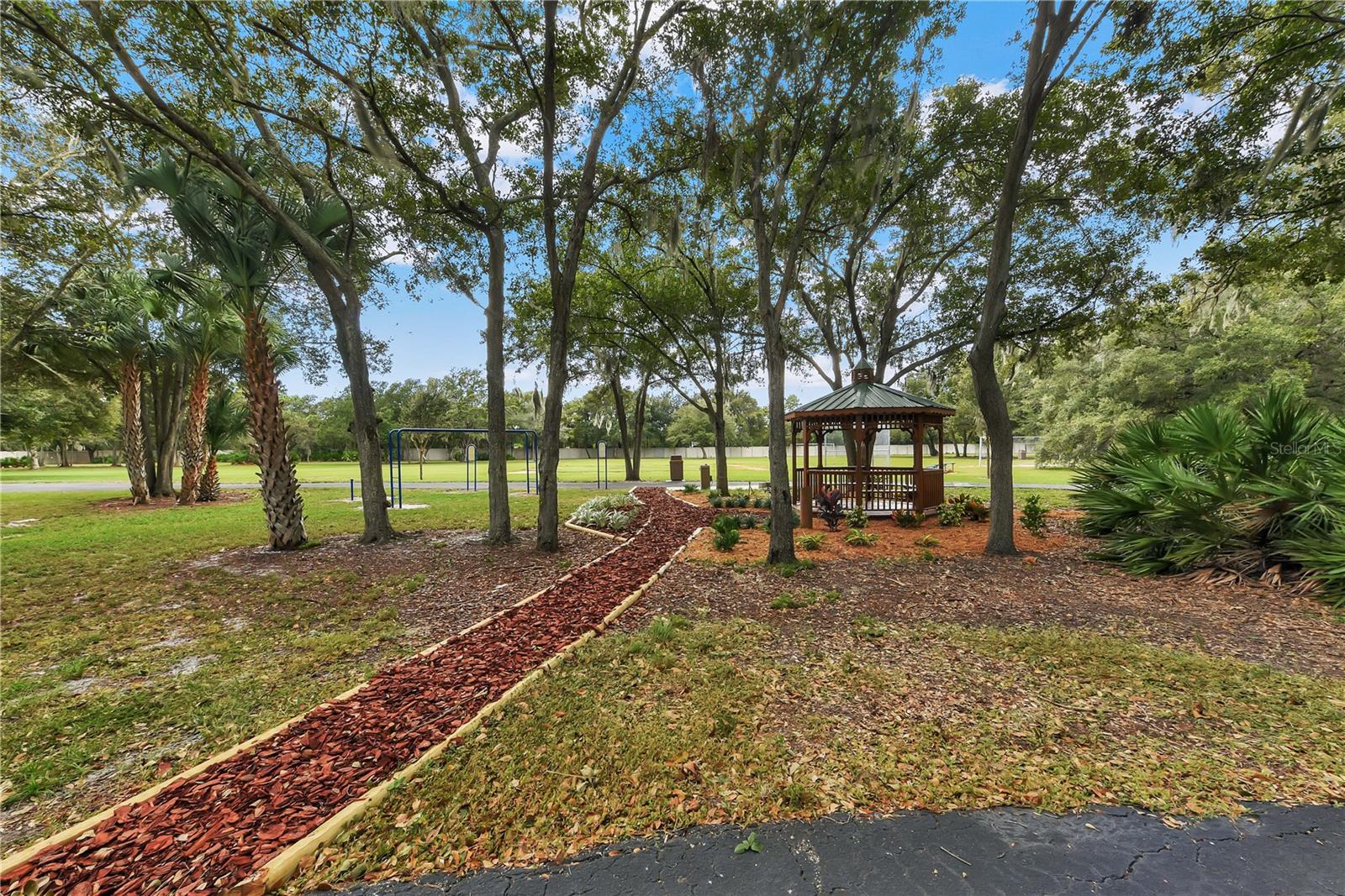 LAKE ST CHARLES - Residential