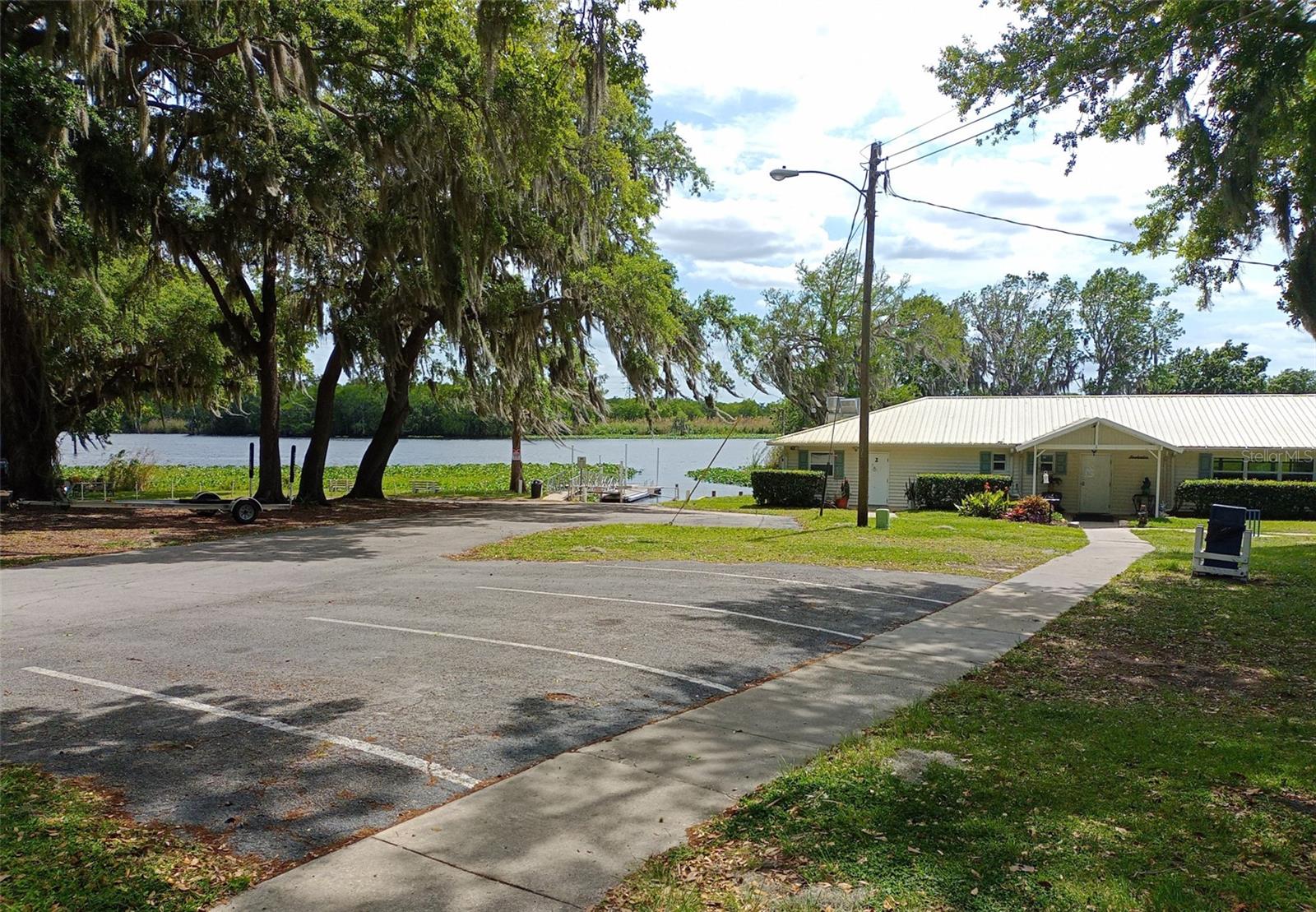 LEISURE WORLD PARK - Residential
