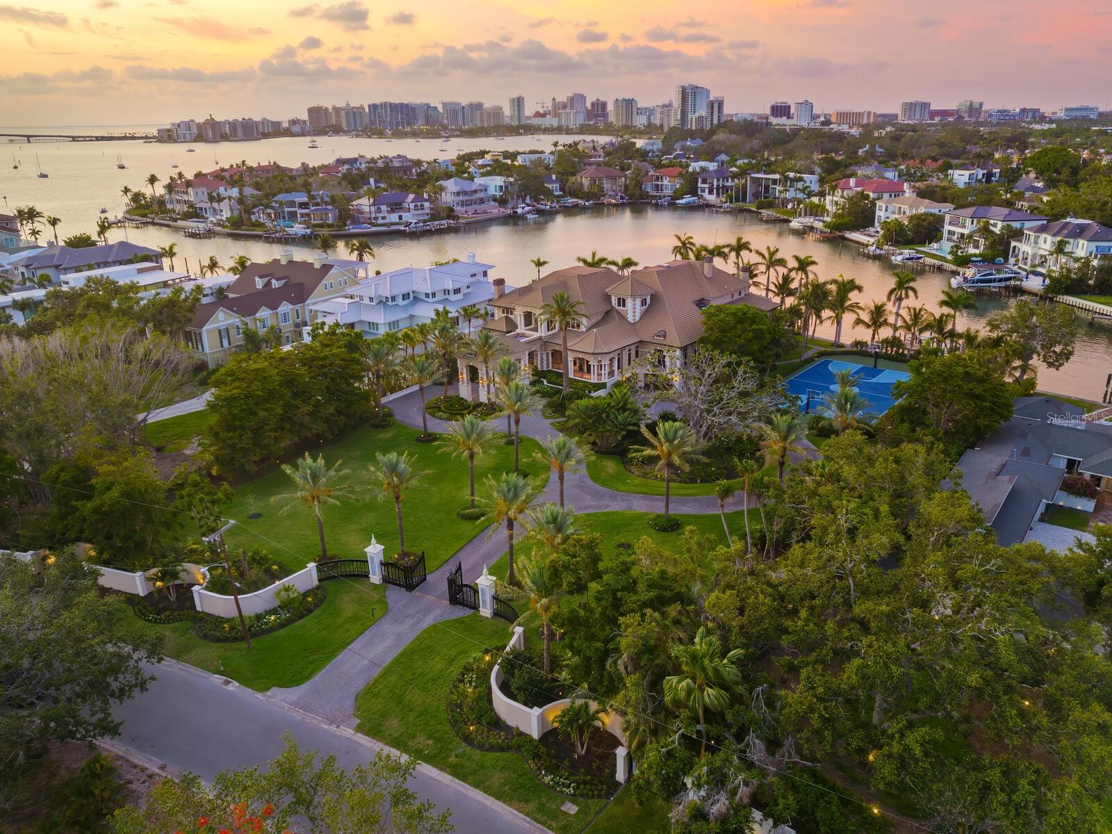 HARBOR ACRES - Residential