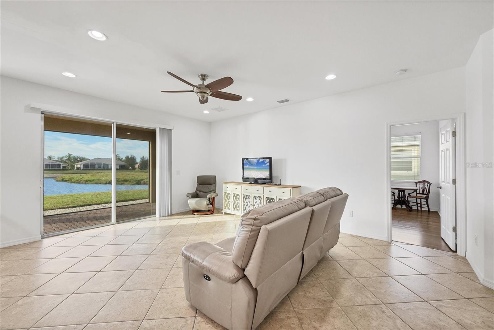 VENTURA VILLAGE - Residential