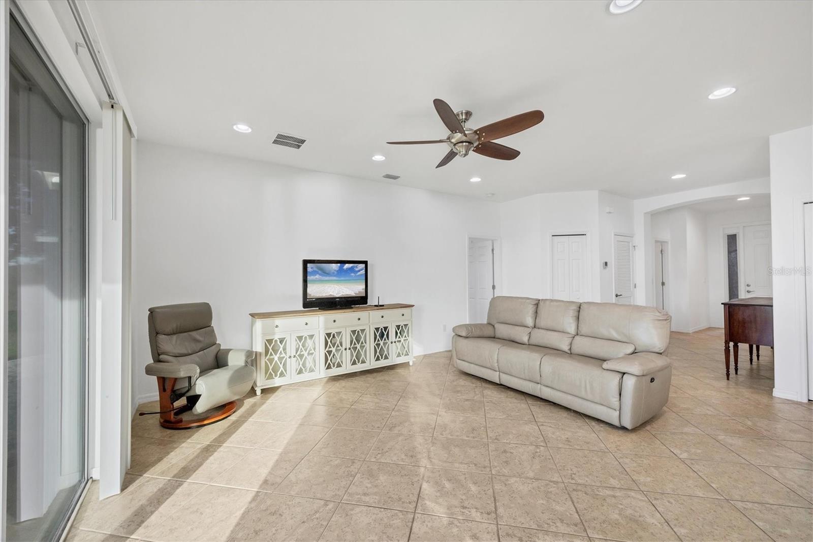 VENTURA VILLAGE - Residential