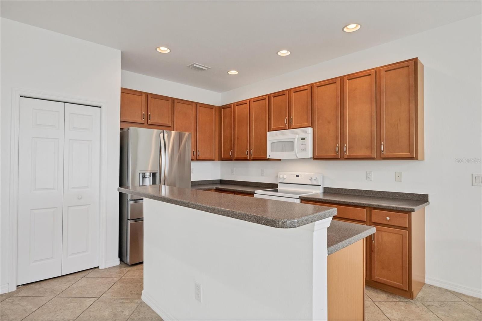 VENTURA VILLAGE - Residential