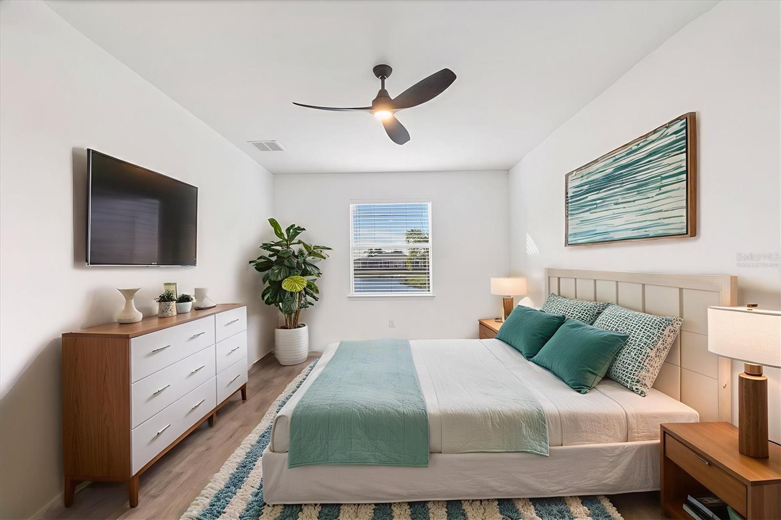 VENTURA VILLAGE - Residential