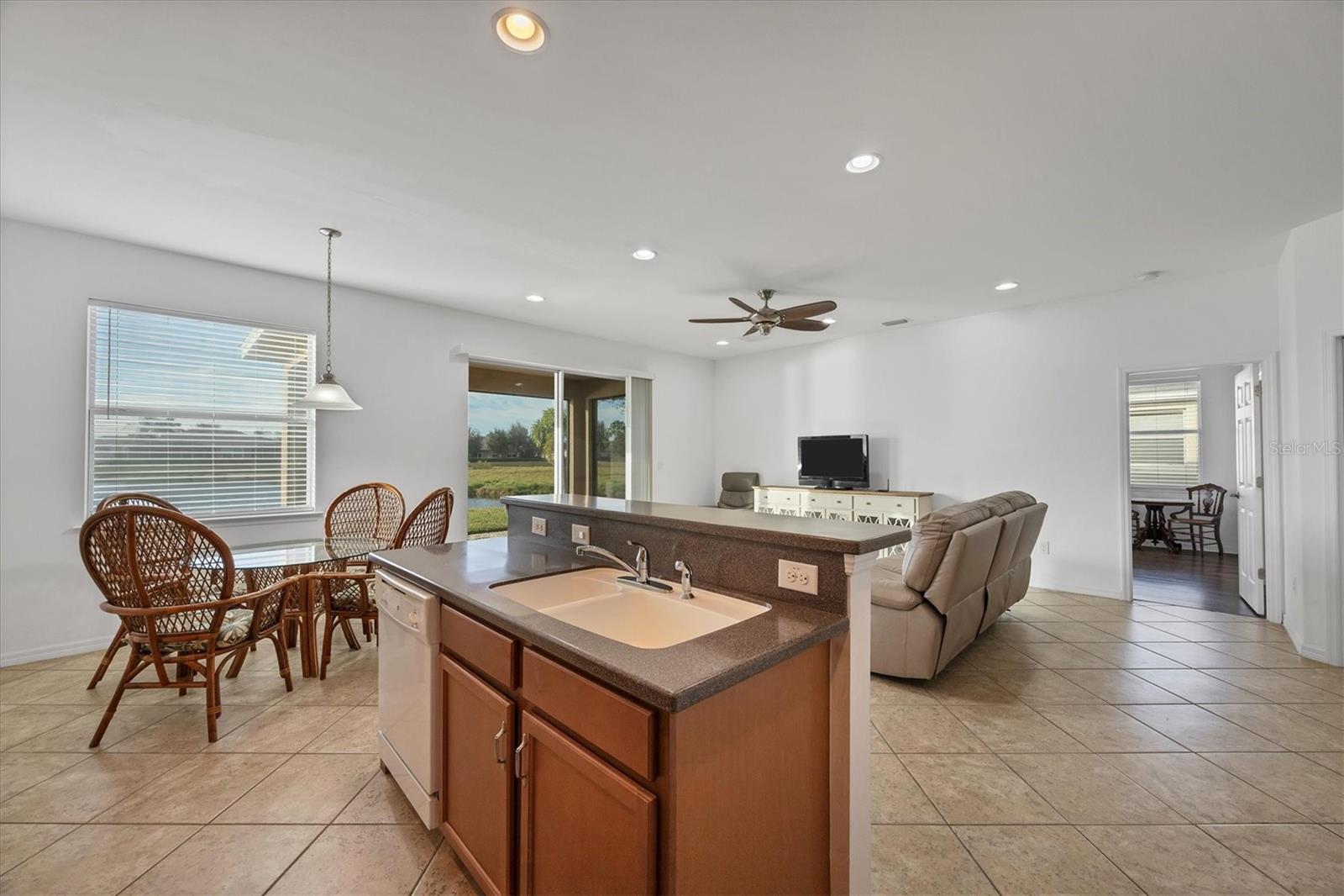 VENTURA VILLAGE - Residential