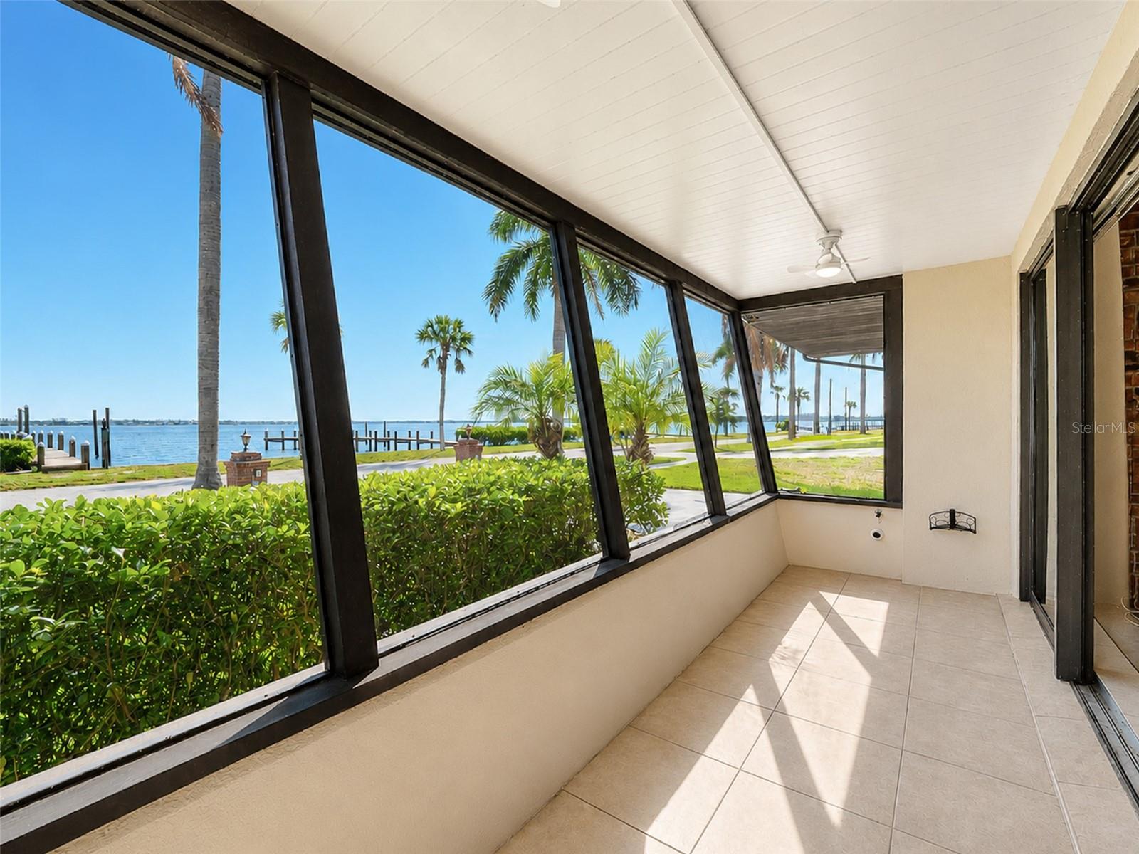 RIVER HAVEN - Residential
