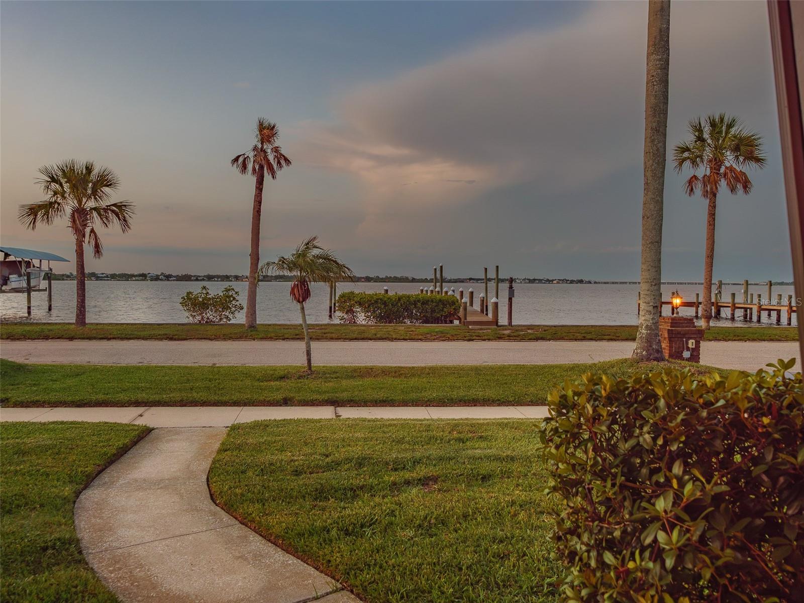 RIVER HAVEN - Residential