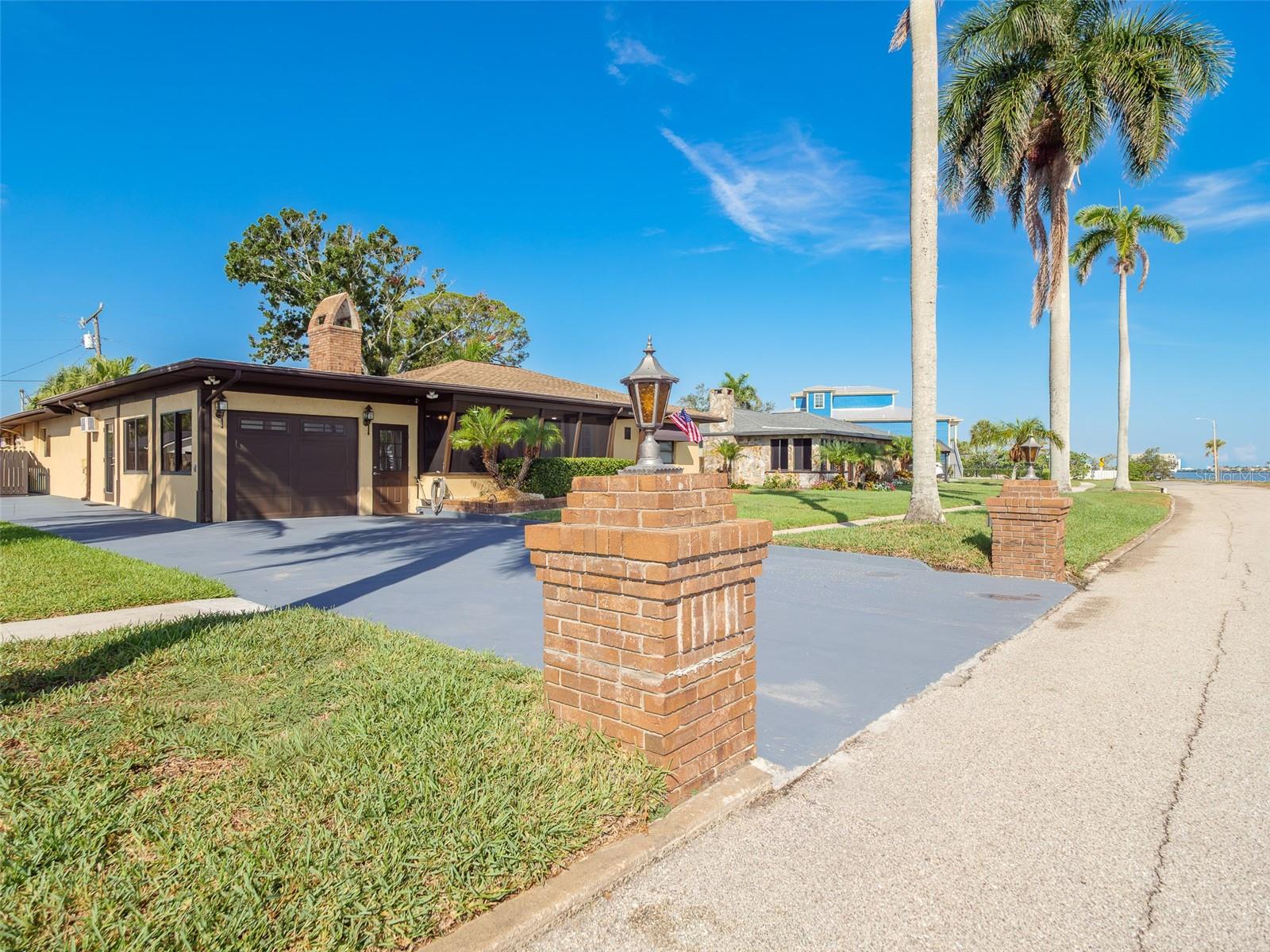 RIVER HAVEN - Residential