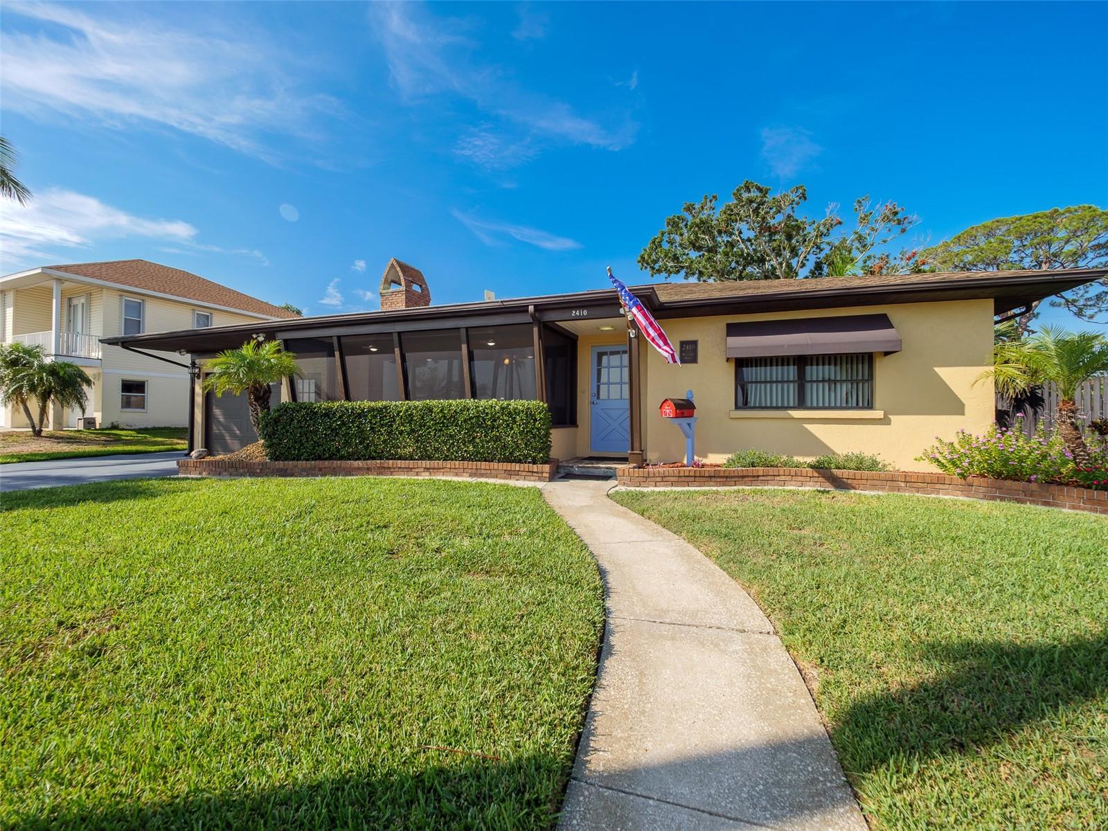 RIVER HAVEN - Residential