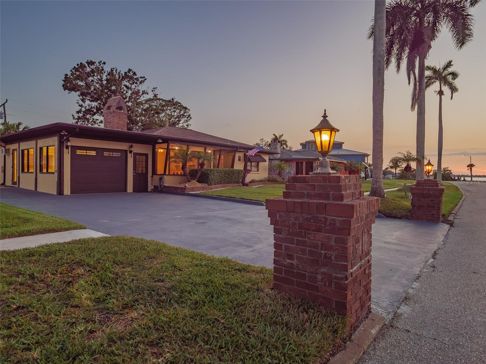 RIVER HAVEN - Residential