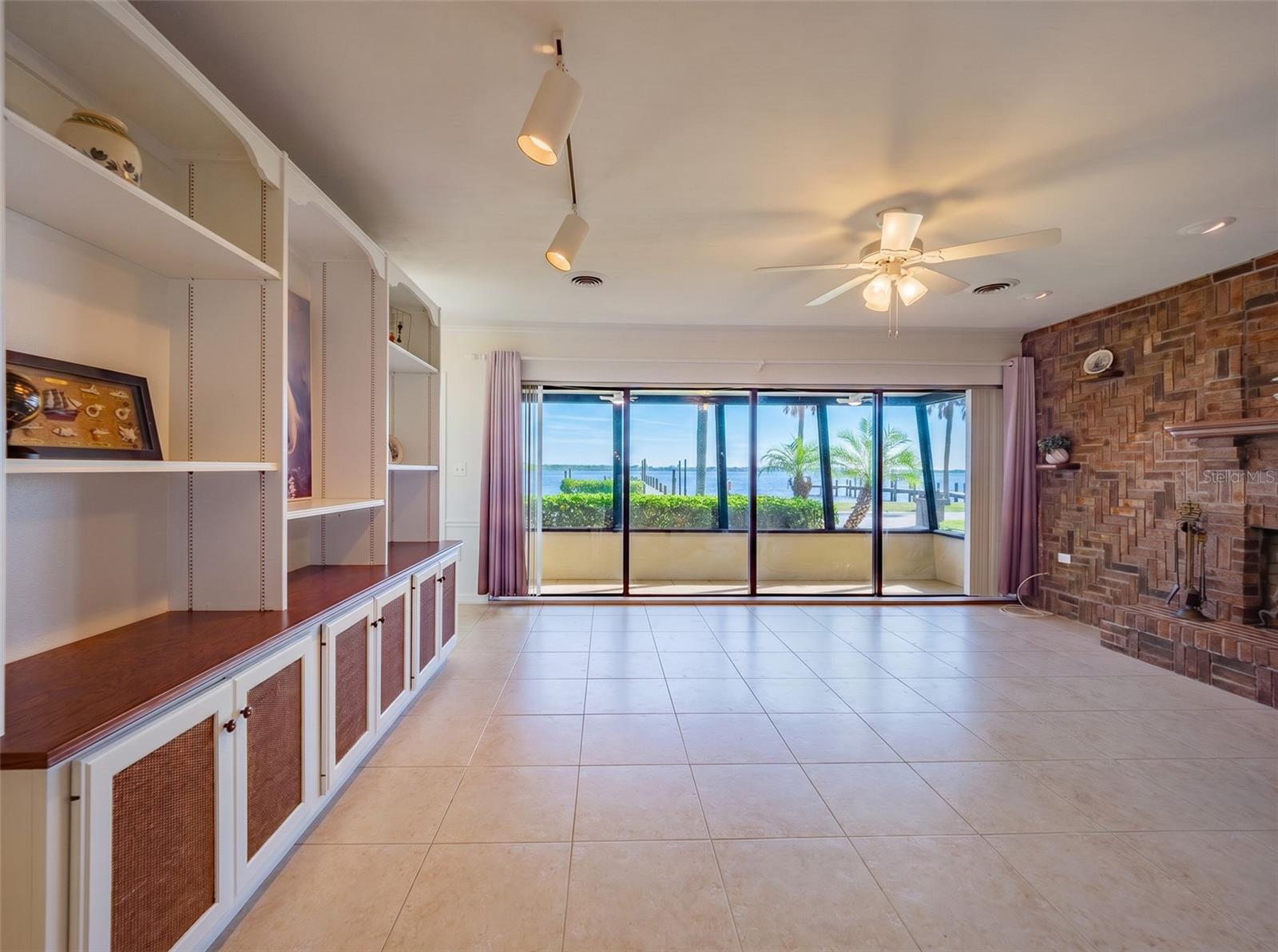 RIVER HAVEN - Residential