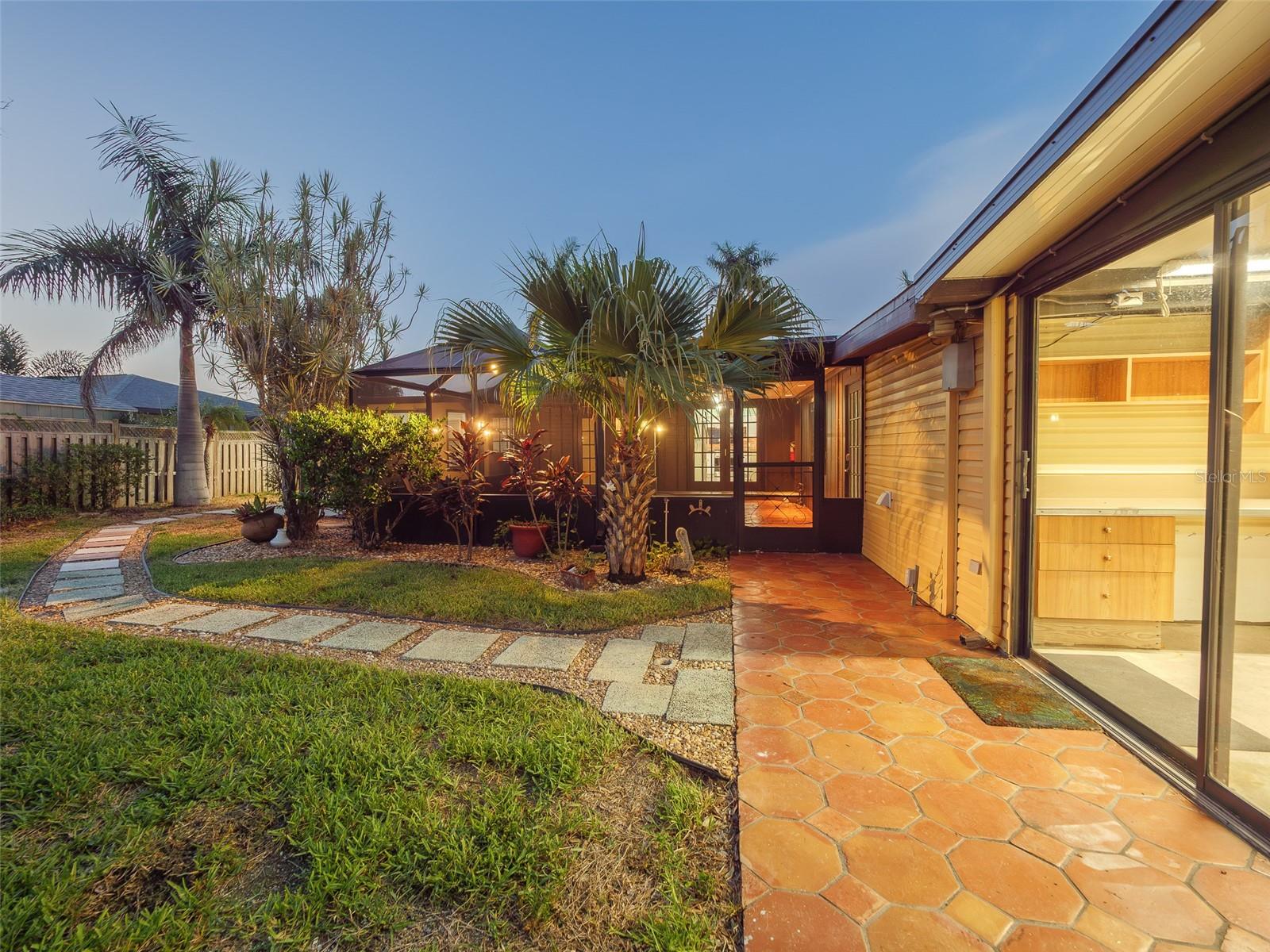 RIVER HAVEN - Residential