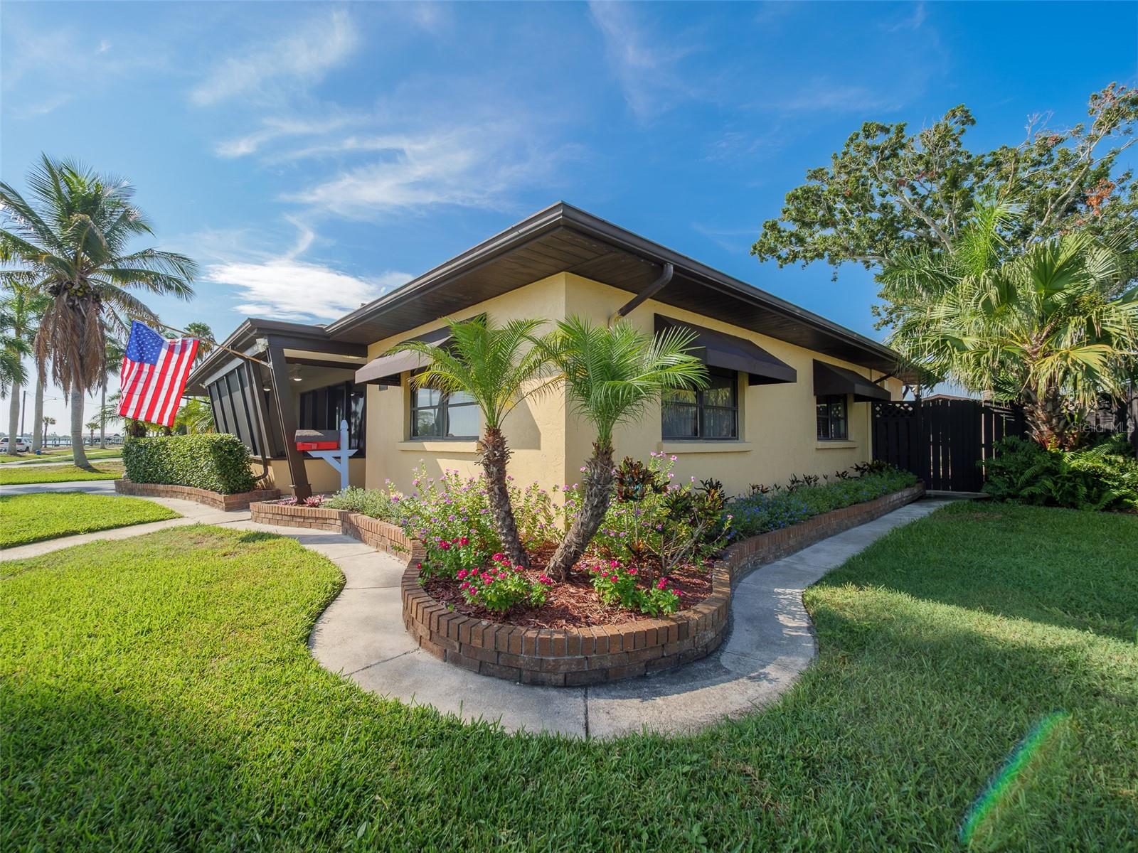 RIVER HAVEN - Residential