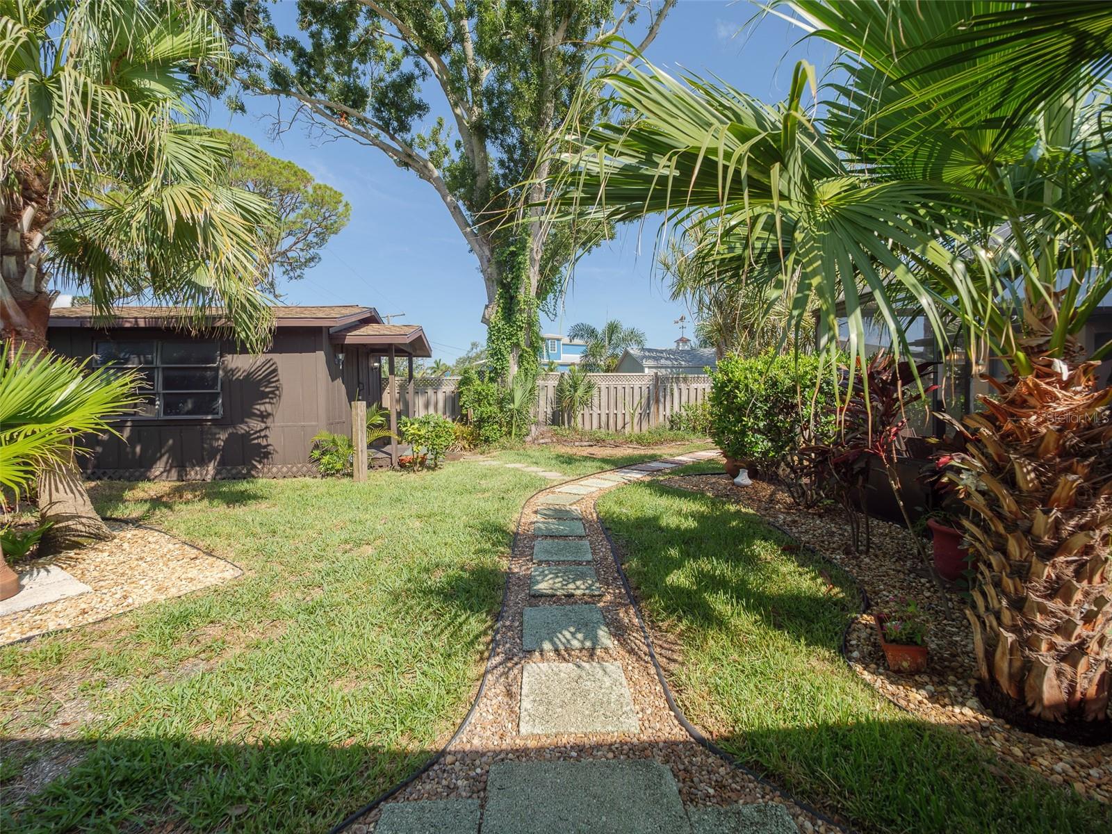 RIVER HAVEN - Residential