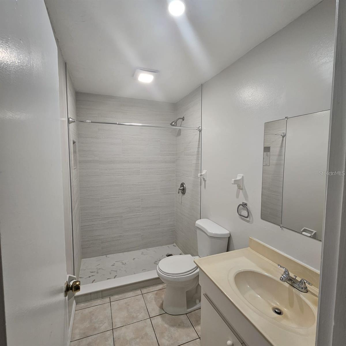 ACREAGE - Residential Lease