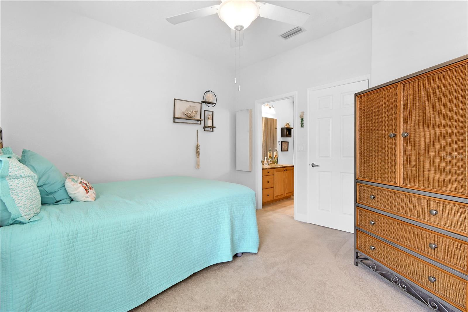 TANGLEWOOD TOWNHOMES - Residential