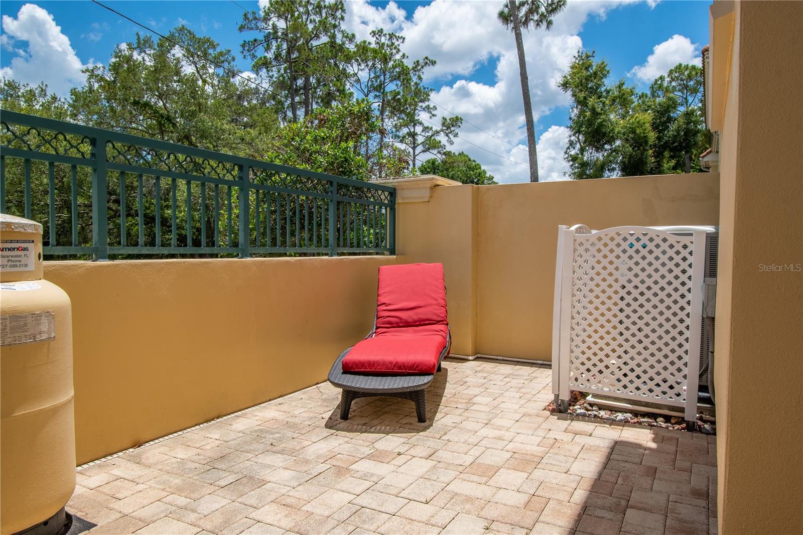 TANGLEWOOD TOWNHOMES - Residential