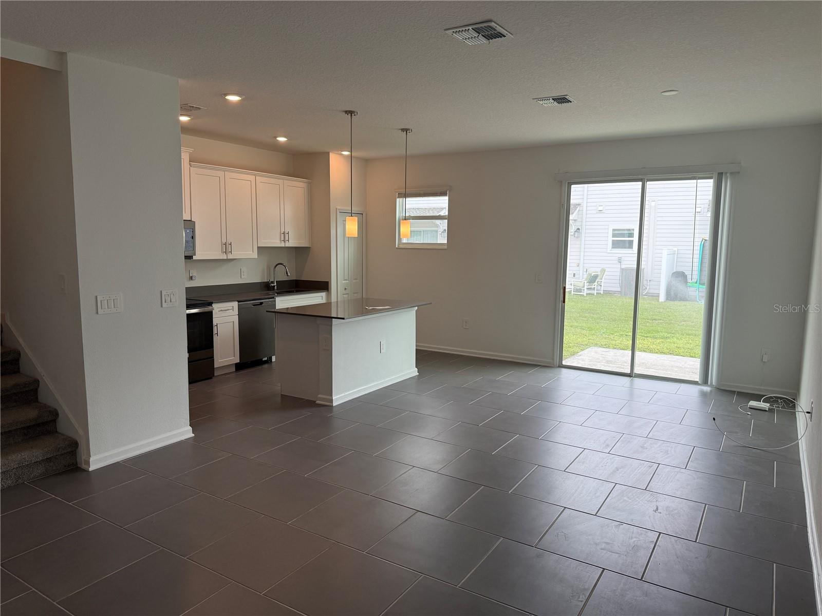 LAKE WILSON RESERVE - Residential Lease