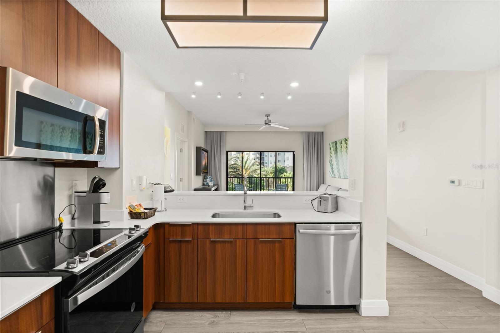 GROVE RESIDENCE & SPA HOTEL CONDO II - Residential