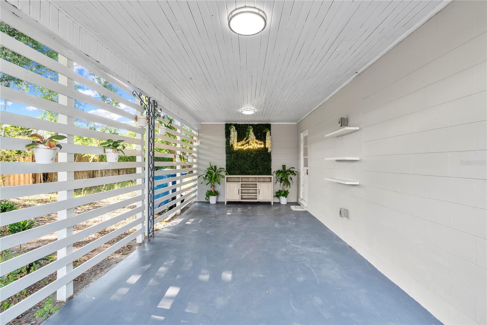 COUNTRY CLUB ESTATES - Residential