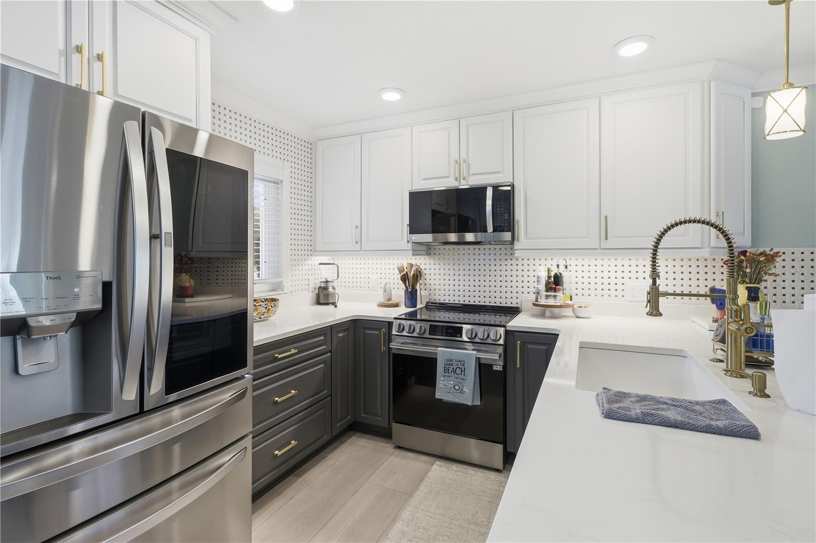 BAY VILLA CONDO - Residential