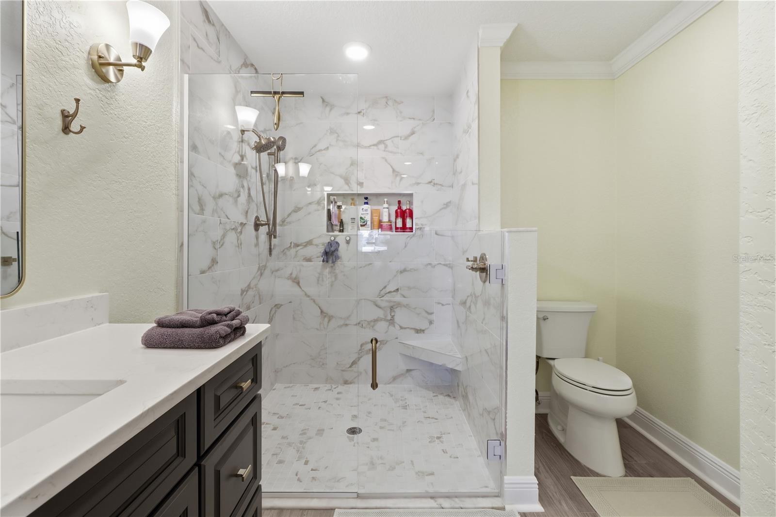 BAY VILLA CONDO - Residential