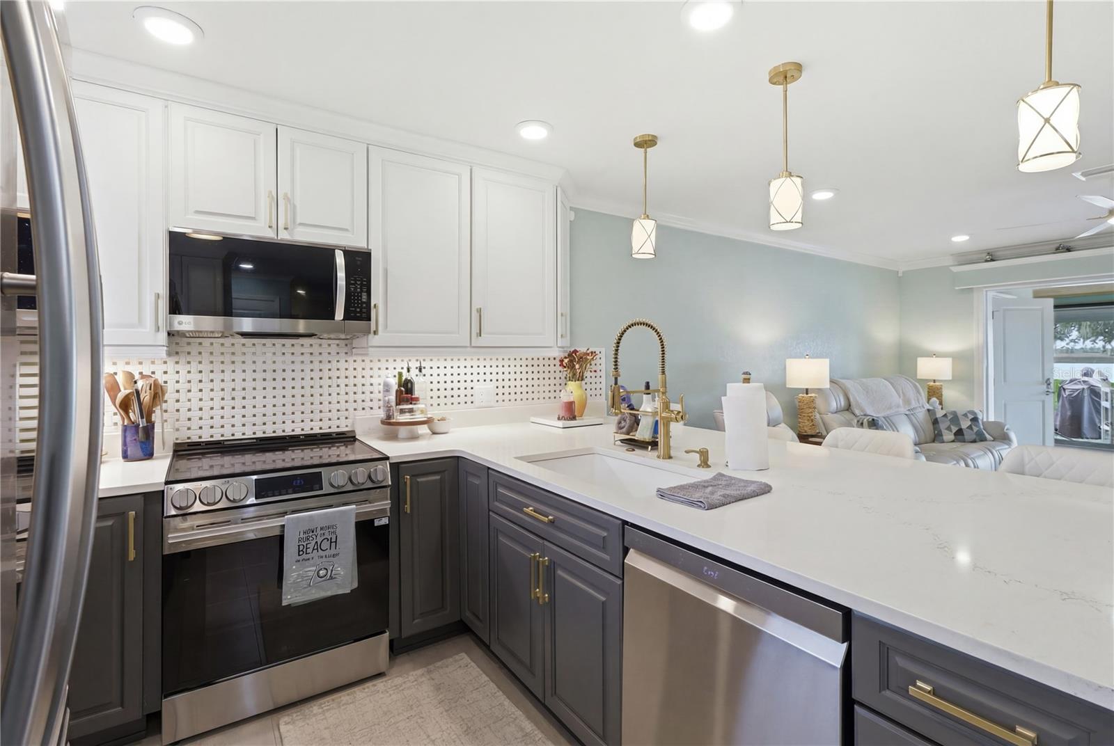 BAY VILLA CONDO - Residential