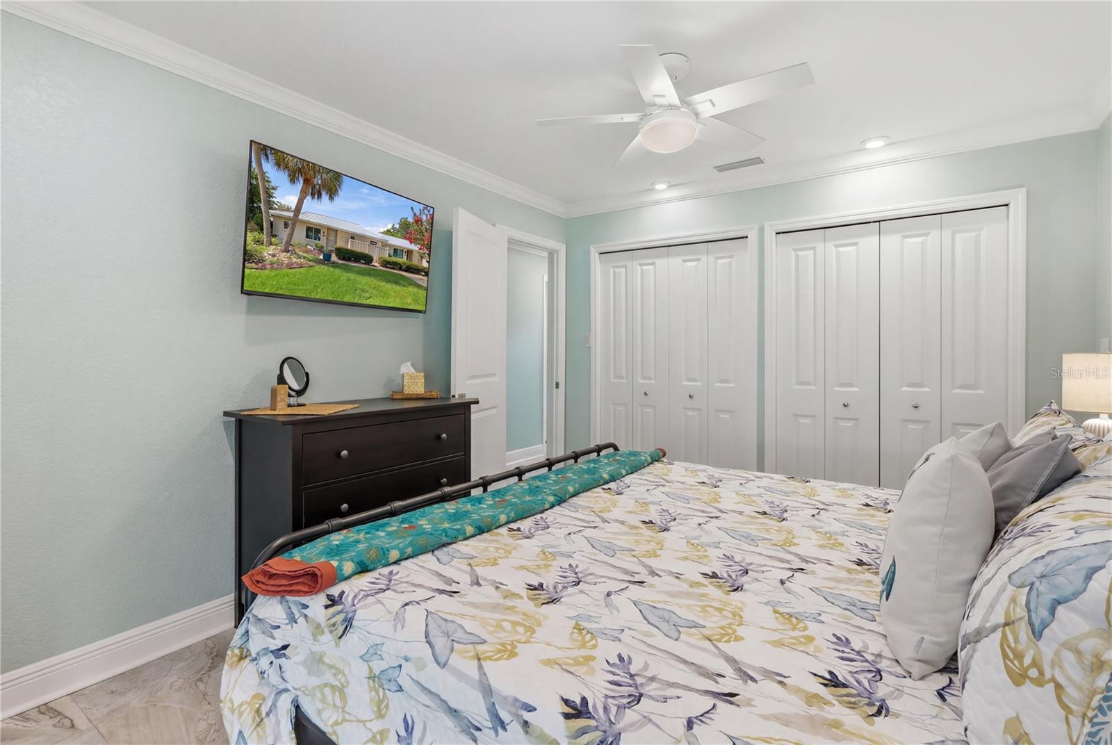 BAY VILLA CONDO - Residential