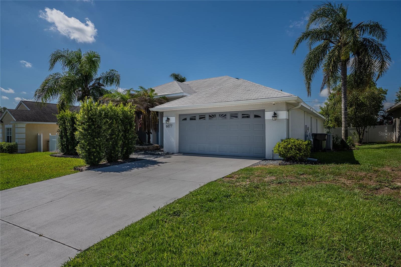 CHARLOMA - Residential