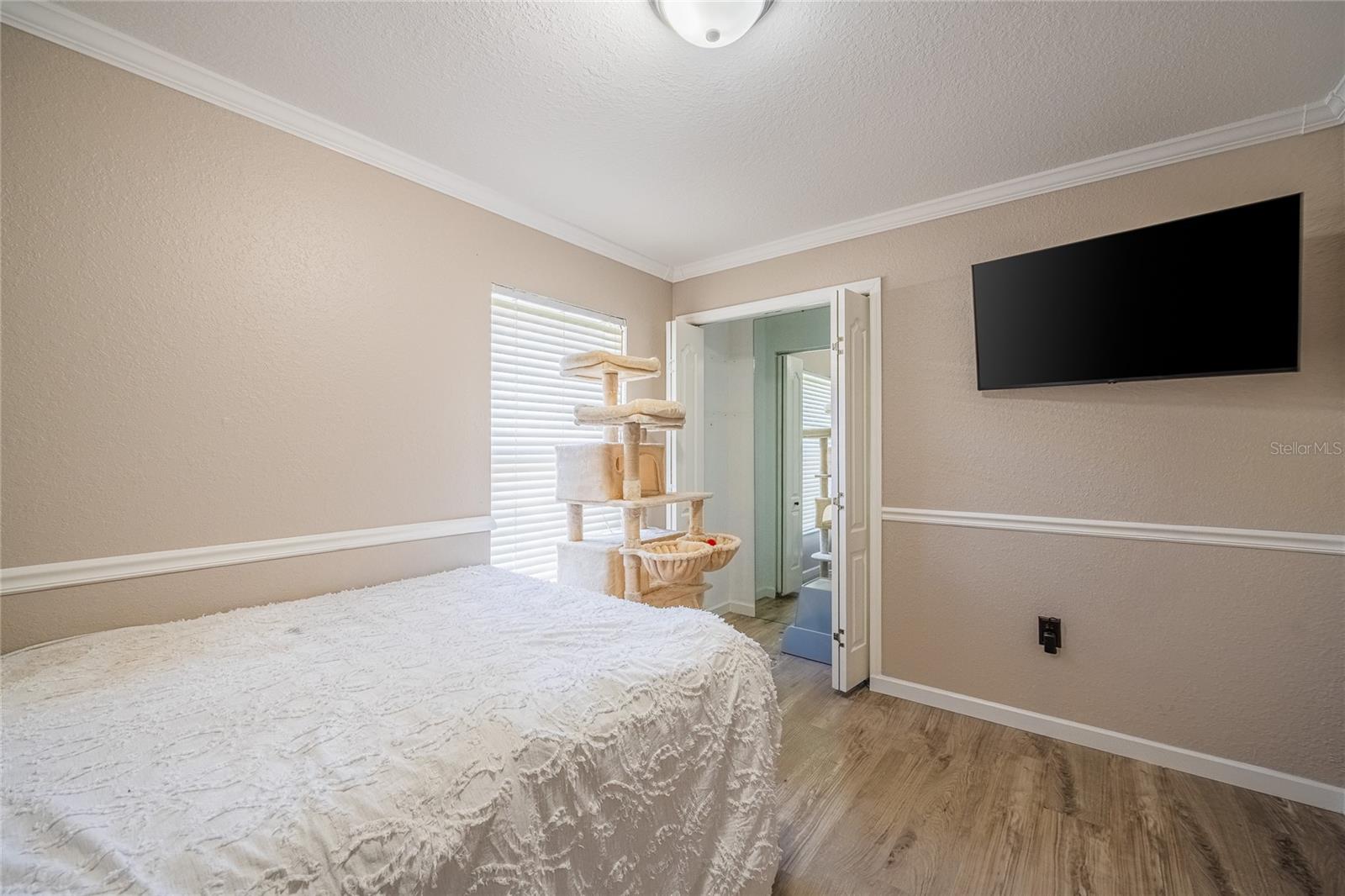 CHARLOMA - Residential