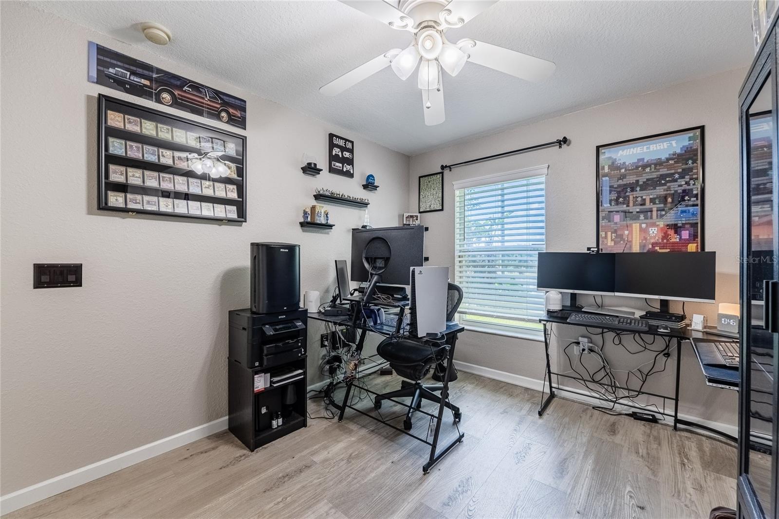CHARLOMA - Residential