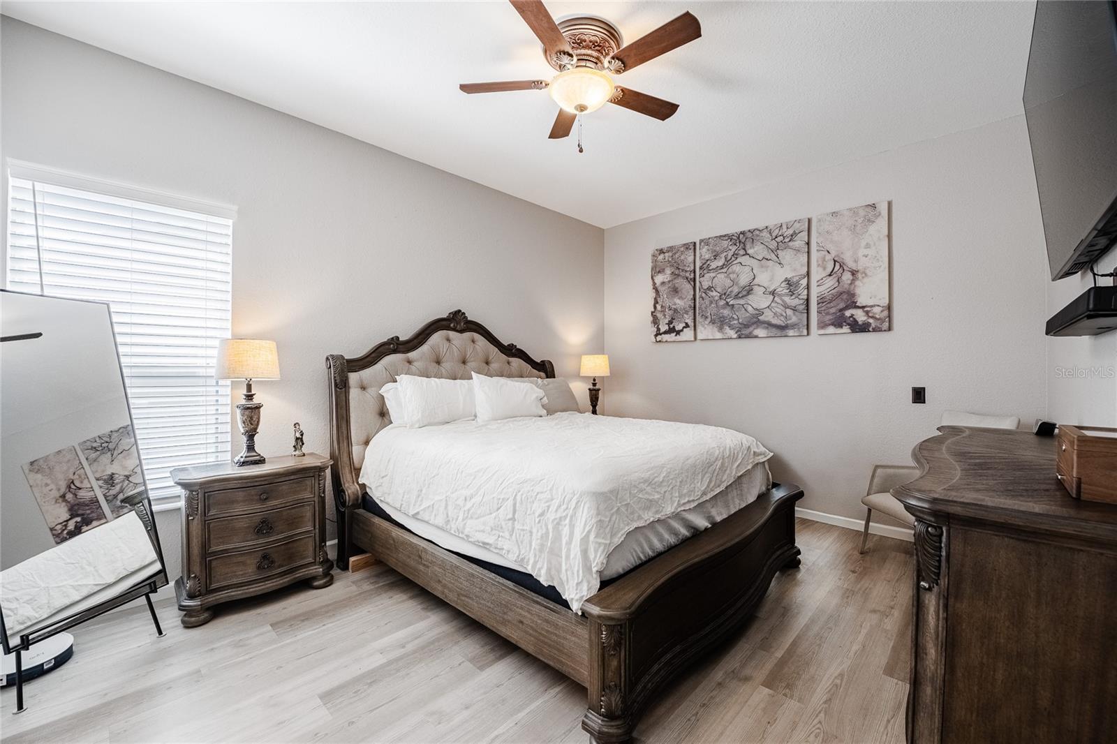 CHARLOMA - Residential