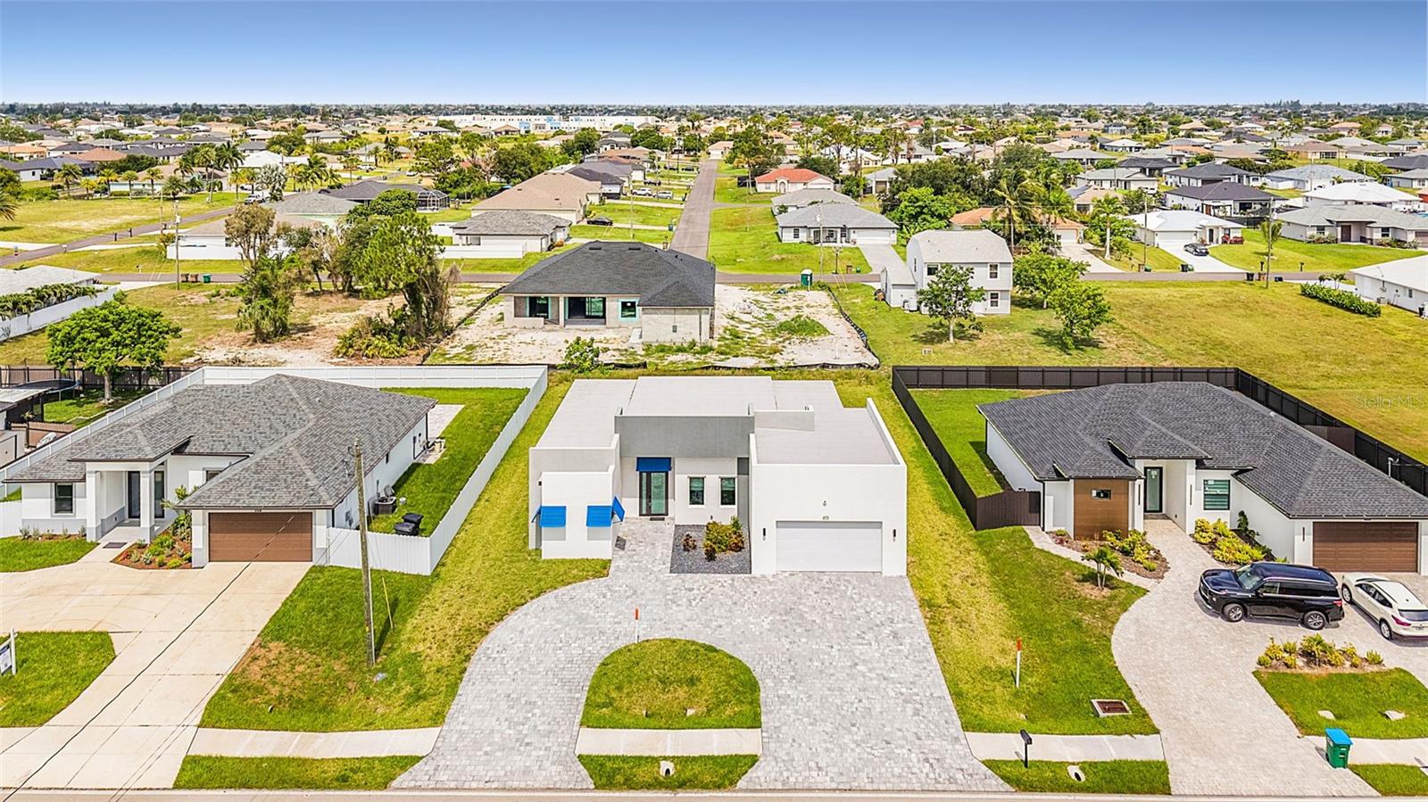 CAPE CORAL - Residential